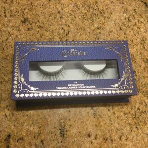 New I Heart Revolution Disney Cinderella Lashes